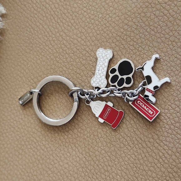 Adorable NWOT Dog Motif Key Ring or Bag Charm πΎβ€οΈπ π€ - Picture 9 of 12